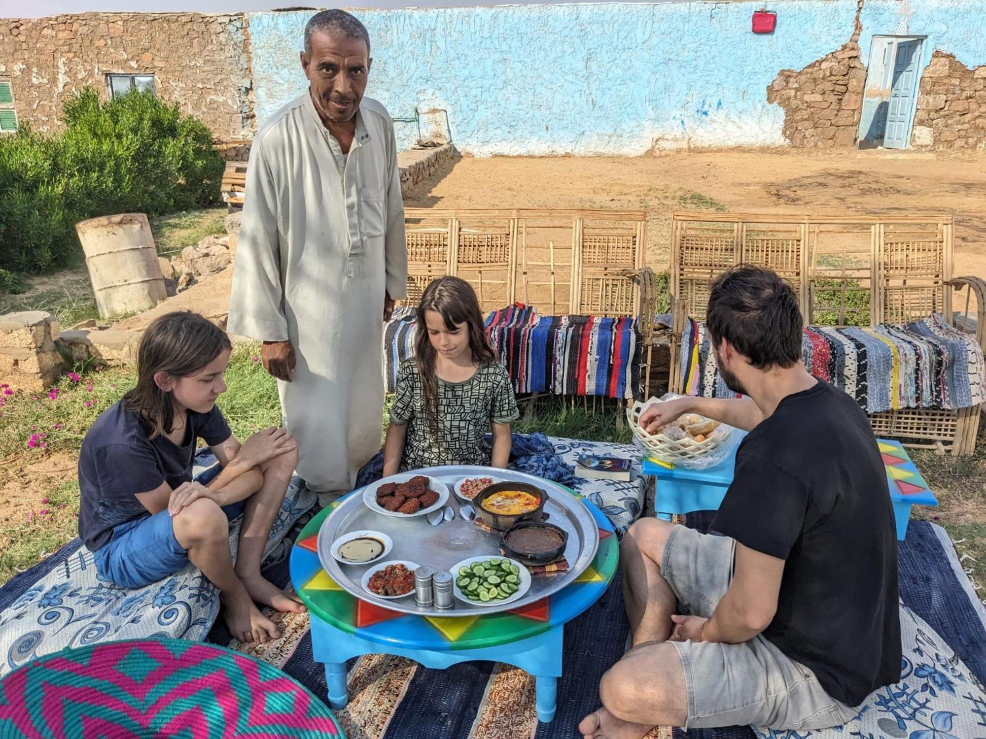 بيت شمس Aswan Exterior photo